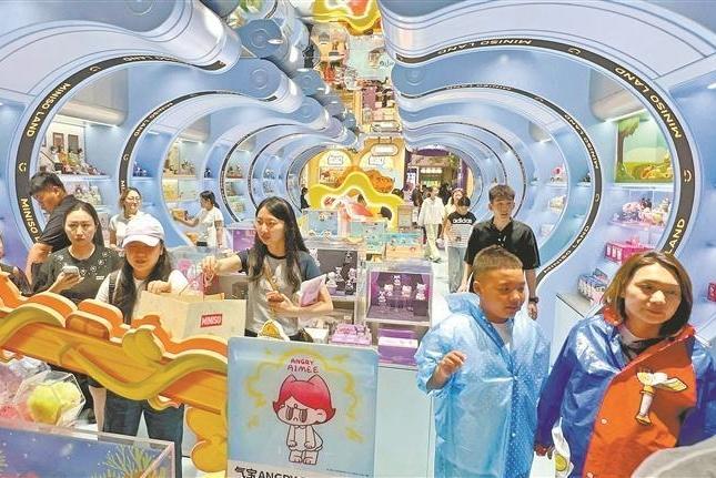 沉浸式IP潮玩门店落地中央大街
